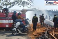 Kebakaran Gudang Somel di Sampang, Lettu Murakip: Dugaan Awal Buangan Puntung Rokok